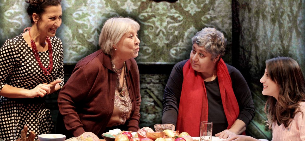 Una-scena-della-Bastarda-di-Istanbul